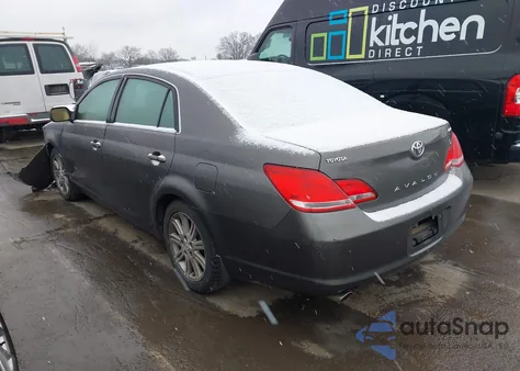 2006 Toyota Avalon Limited z USA, uszkodzony, nr VIN 4T1BK36B36U124158